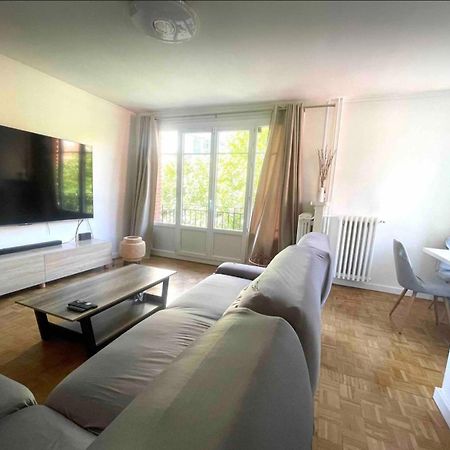 Modern 2 Bedroom Apartment Near Paris Metro, Giant Flat Screen Tv 85 Inches, Balcony, Free Parking Ивры-Сур-Сеине Экстерьер фото